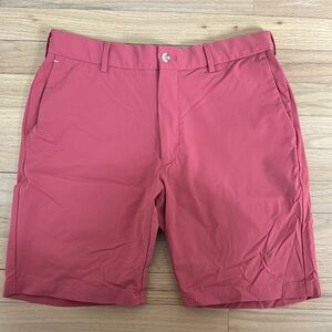 Peter Millar men’s salmon color golf short